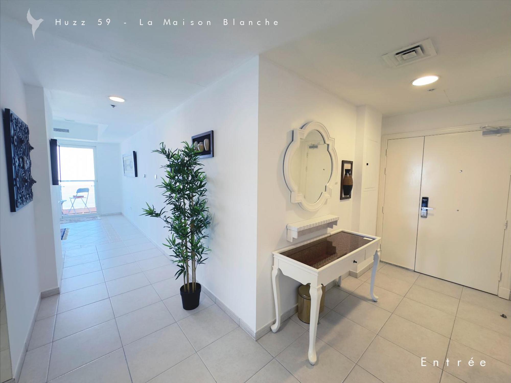 Huzz 59 - La Maison Blanche अपार्टमेंट Dubai